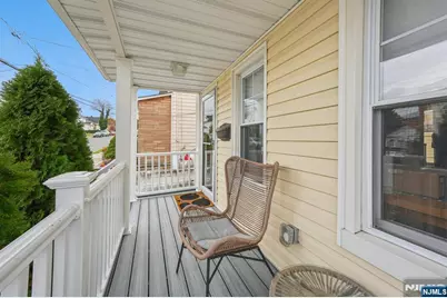 208 Jefferson Avenue, Hasbrouck Heights, NJ 07604 - Photo 3