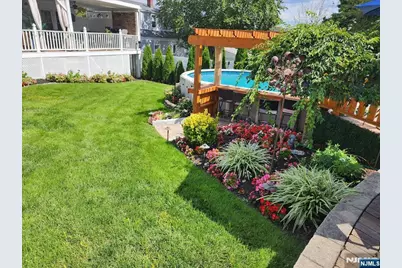 239 Lexington Avenue, Paterson, NJ 07502 - Photo 45