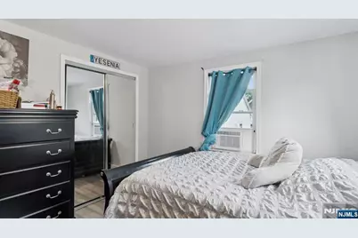 233 Lasalle, Hasbrouck Heights, NJ 07604 - Photo 13