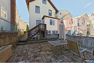 68 Columbus Avenue, Belleville, NJ 07109 - Photo 5