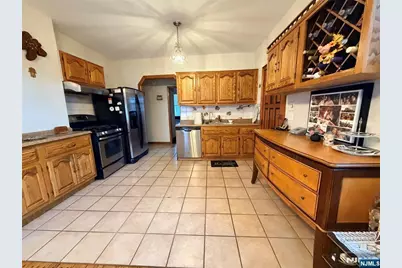 429 River Drive, Elmwood Park, NJ 07407 - Photo 3