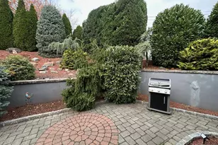 303 Shaler Blvd, Ridgefield, NJ 07657 - Photo 5