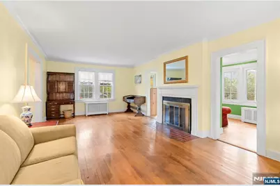 71 Georgian Court, Hillside, NJ 07205 - Photo 5