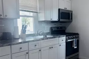 35 Bamford Pl, Irvington, NJ 07111 - Photo 11