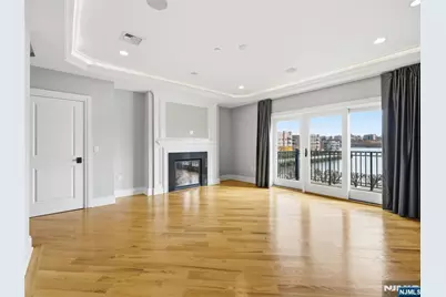 32 Marquis Court, Edgewater, NJ 07020 - Photo 19