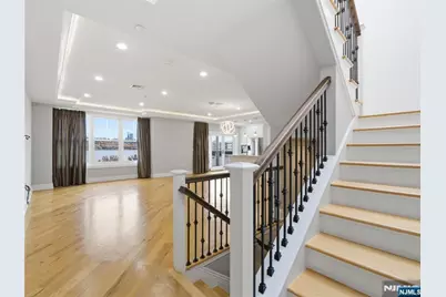 32 Marquis Court, Edgewater, NJ 07020 - Photo 11