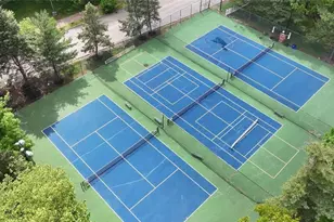 32 Marquis Ct, Edgewater, NJ 07020 - Photo 39