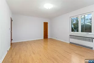 15 Edgewater Rd, Cliffside Park, NJ 07010 - Photo 21