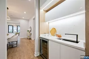 121 Circle Dr, Paramus, NJ 07652 - Photo 9