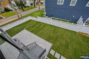 121 Circle Dr, Paramus, NJ 07652 - Photo 27