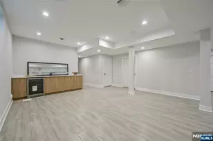 121 Circle Dr, Paramus, NJ 07652 - Photo 41