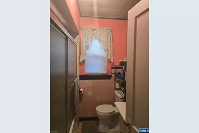 18 Spencer Street, Newark, NJ 07106 - Photo 9