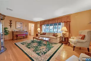 412 Coolidge Ave, Washington Township, NJ 07676 - Photo 5