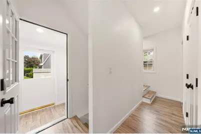 174 Pleasant Avenue, Bergenfield, NJ 07621 - Photo 5