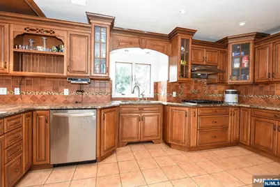 660 Arcadia Road, Ridgewood, NJ 07450 - Photo 11