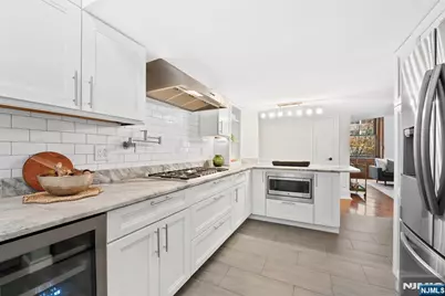 83 Montgomery Street 201 #201, Jersey City, NJ 07302 - Photo 19