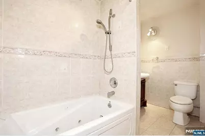 325 New Bridge Road, Bergenfield, NJ 07621 - Photo 33