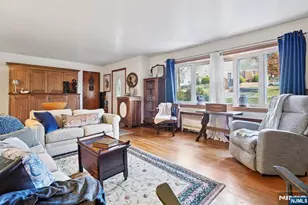 29 Sycamore Ave, Livingston, NJ 07039 - Photo 5