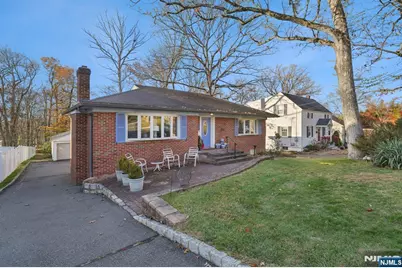 29 Sycamore Avenue, Livingston, NJ 07039 - Photo 1