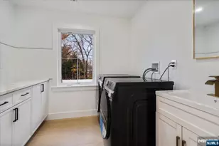 18 Clinton Pl, Woodcliff Lake, NJ 07677 - Photo 31