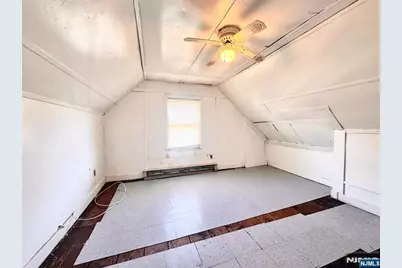 260 Pindle Avenue, Englewood, NJ 07631 - Photo 23