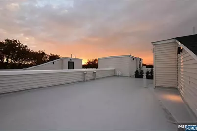 165 Delaware Avenue 3 #3, Jersey City, NJ 07306 - Photo 31