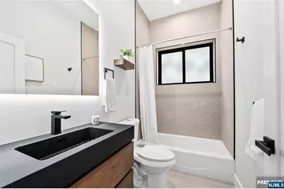 165 Delaware Avenue 3 #3, Jersey City, NJ 07306 - Photo 11