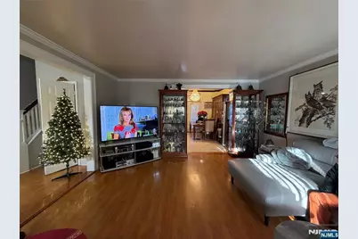 61 Homestead Avenue, Palisades Park, NJ 07650 - Photo 5