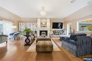 18 Pepperidge Tree Terrace, Kinnelon, NJ 07405 - Photo 3