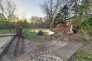 19 Powder Hill Rd, Saddle River, NJ 07458 - Photo 3