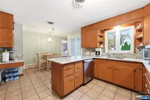 175 Weaver Ave, Bloomfield, NJ 07003 - Photo 23