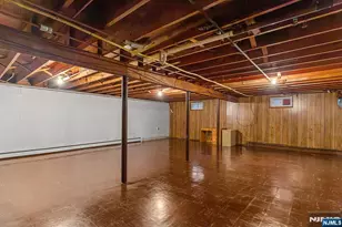 33 Chobot Ln, Elmwood Park, NJ 07407 - Photo 21