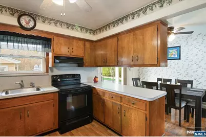 54 Doherty Drive, Clifton, NJ 07013 - Photo 9