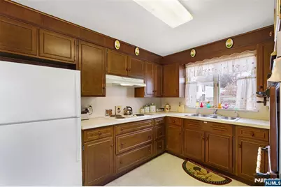 57 Richwood Place, Denville, NJ 07834 - Photo 5