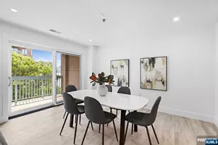 302 Smith Ct, Edgewater, NJ 07020 - Photo 5