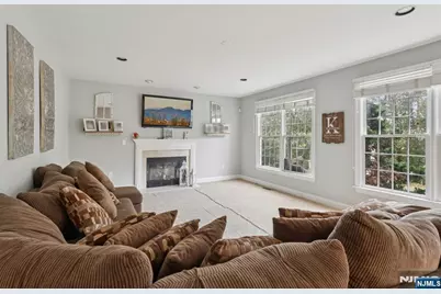 6 Sherry Court, Wayne, NJ 07470 - Photo 5