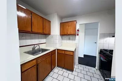 113 Paulison Avenue D1 #D1, Passaic, NJ 07055 - Photo 7