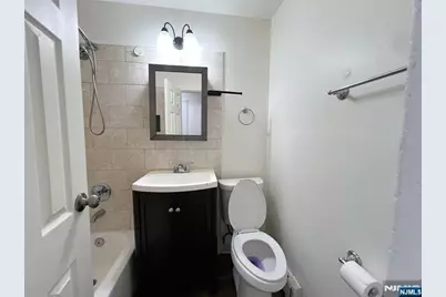 113 Paulison Avenue D1 #D1, Passaic, NJ 07055 - Photo 11