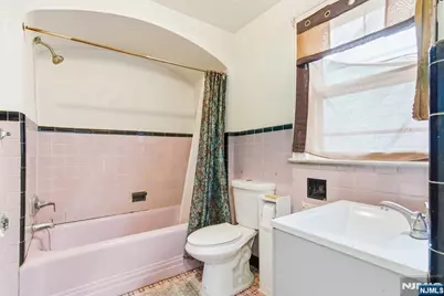 327 Field Place, Hillside, NJ 07205 - Photo 15