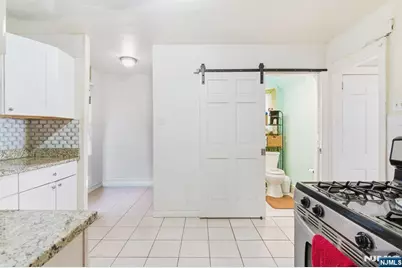 327 Field Place, Hillside, NJ 07205 - Photo 9