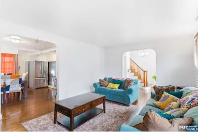 327 Field Place, Hillside, NJ 07205 - Photo 5