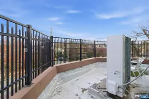 533 Highridge Ave, Cliffside Park, NJ 07010 - Photo 27