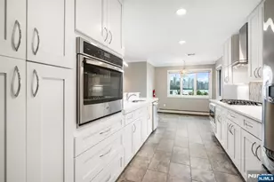 14A Riverview 14A, North Bergen, NJ 07047 - Photo 13