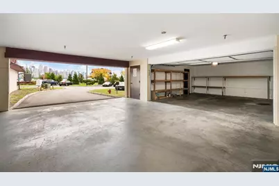 14A Riverview 14A #14A, North Bergen, NJ 07047 - Photo 31