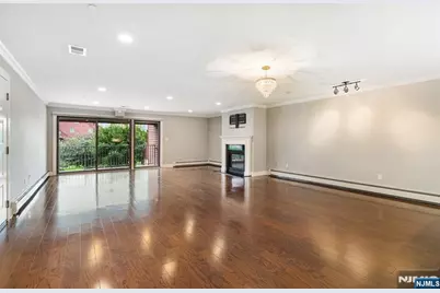 14A Riverview 14A #14A, North Bergen, NJ 07047 - Photo 7