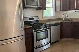 159 Henry, Teaneck Township, NJ 07666 - Photo 5