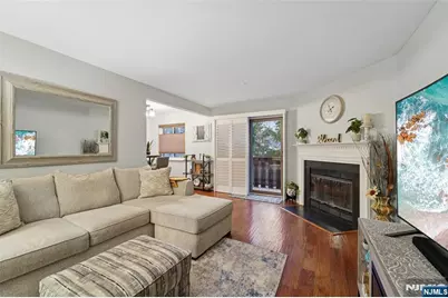 3304 Whittier Court, Mahwah, NJ 07430 - Photo 9