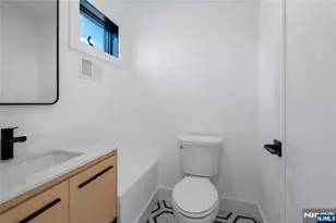 460 Greenmount Ave, Cliffside Park, NJ 07010 - Photo 19