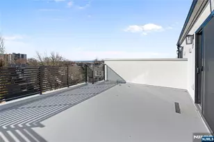 460 Greenmount Ave, Cliffside Park, NJ 07010 - Photo 23