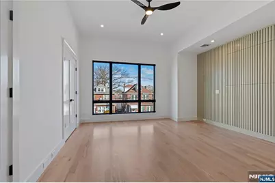 460 Greenmount Avenue, Cliffside Park, NJ 07010 - Photo 13